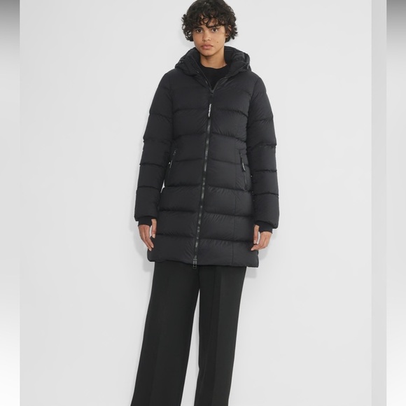 NEW WITH TAGS ARITZIA SUPERSNUG puff mid - Picture 8 of 9